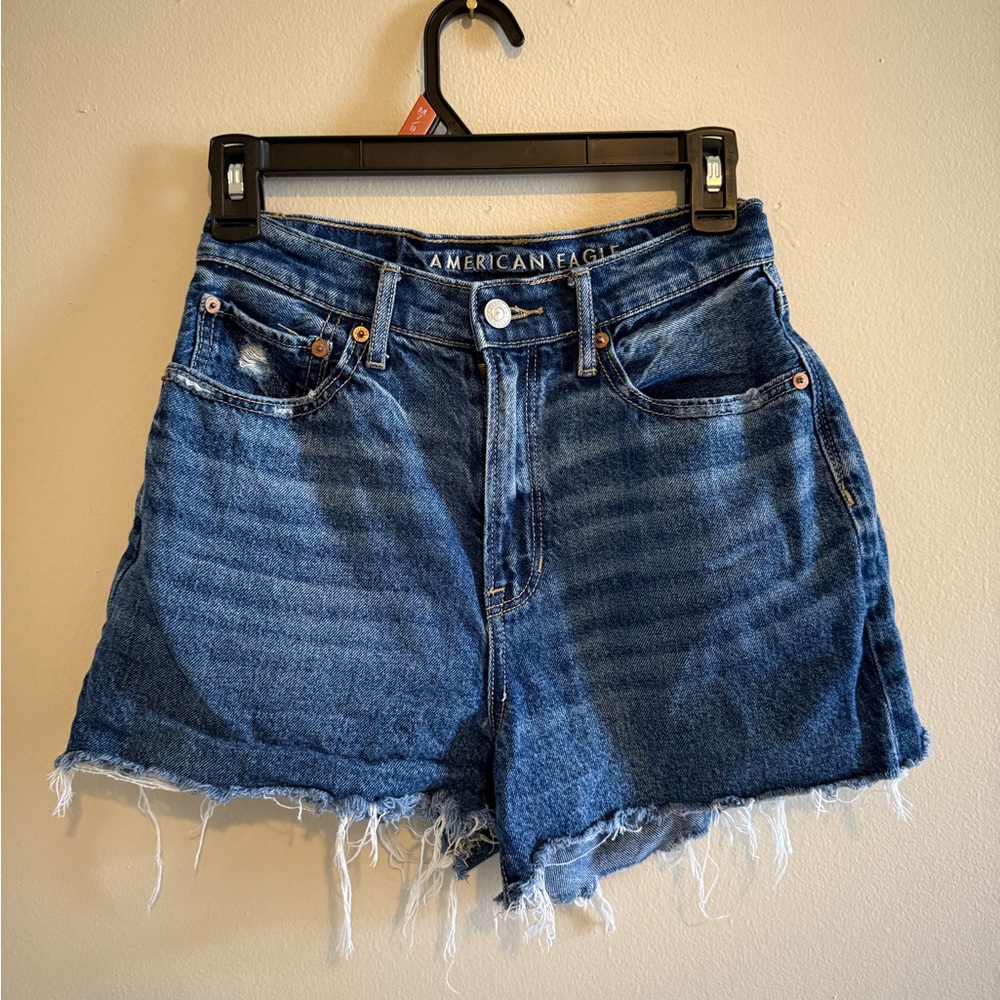 American Eagle 90’s High Rise Boyfriend Blue Jean Shorts Distressed Cut-Offs